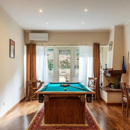 San Pietro Terrace Apartment *